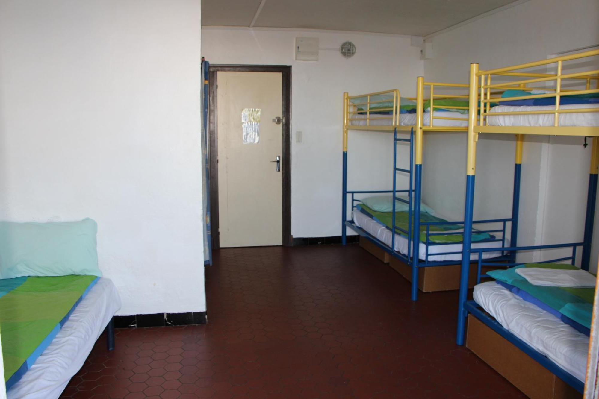 Le Pourquoi Pas Hostel Saint-Lary-Soulan Bilik gambar